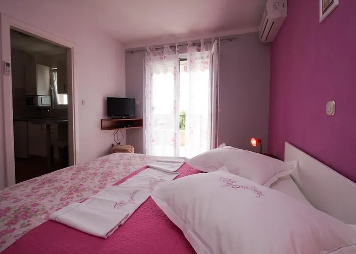 Apartmani Drago * Tučepi